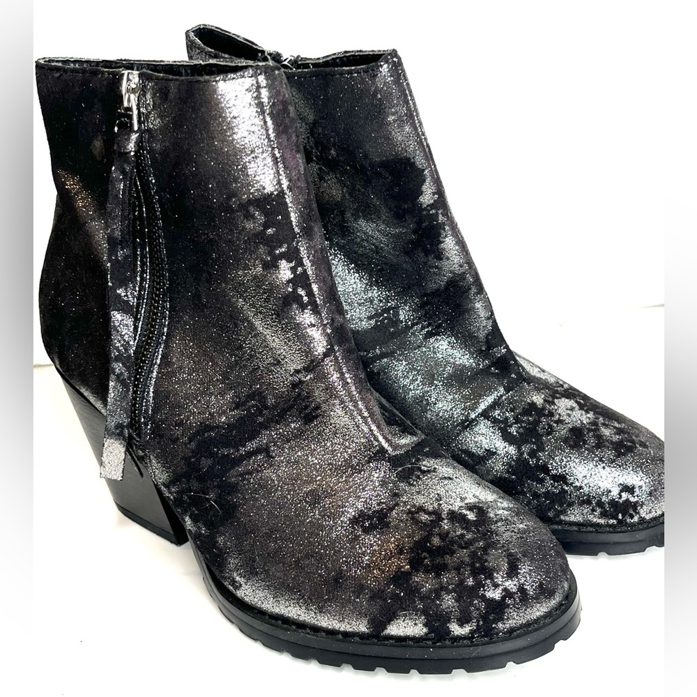 Olivia Miller Black Shimmer Ankle Boots Size 8.5